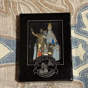 Disney Parks Walt And Mickey Partners Statue In Front Of Castle Jumbo Pin